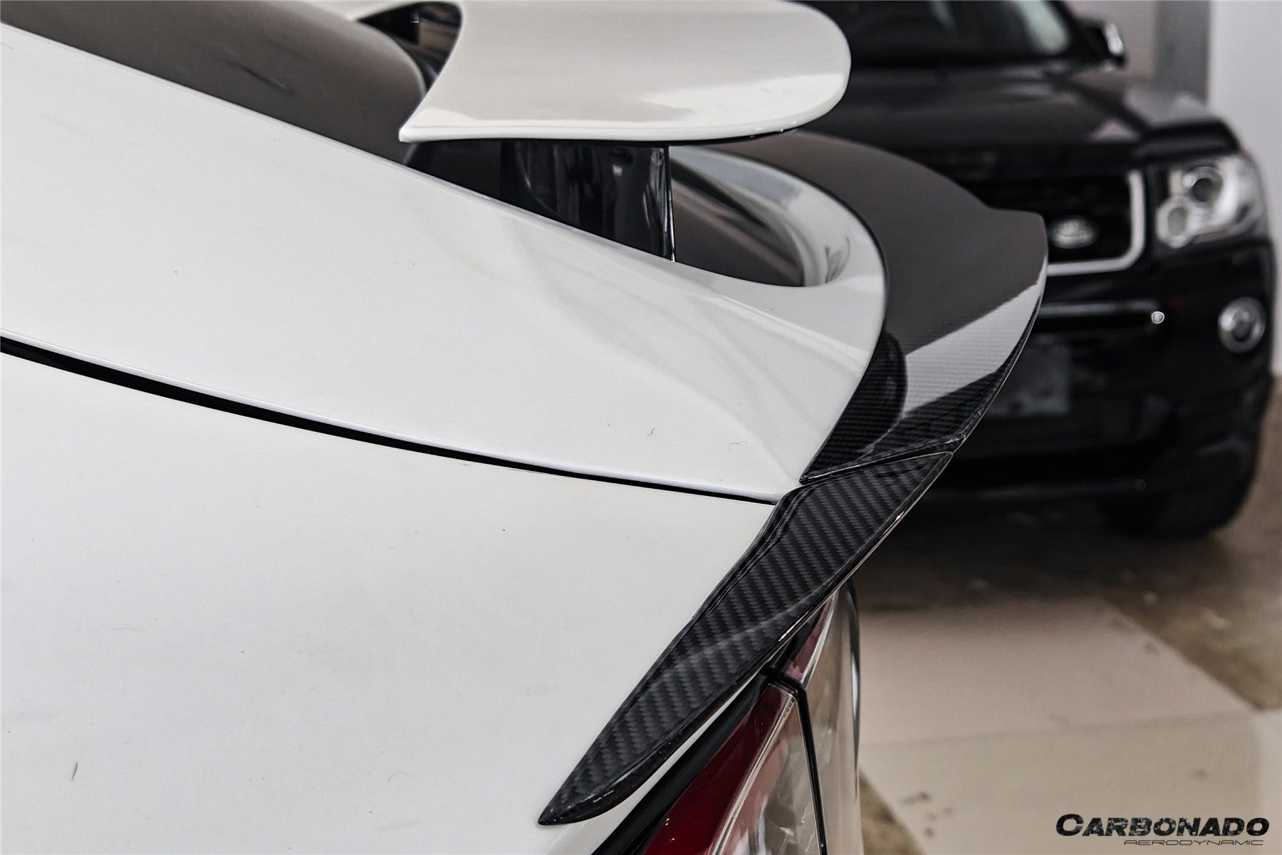 Carbonado 2016-2025 Tesla Model X SUV BS Style Carbon Fiber Trunk Spoiler