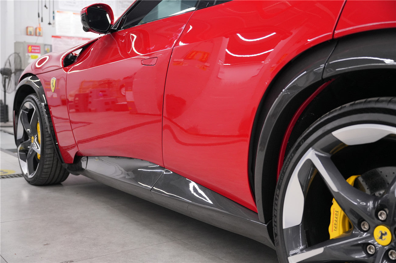 Carbonado 2023-2025 Ferrari Purosangue FUV Type F175 OEM Style Dry Carbon Fiber Side skirts