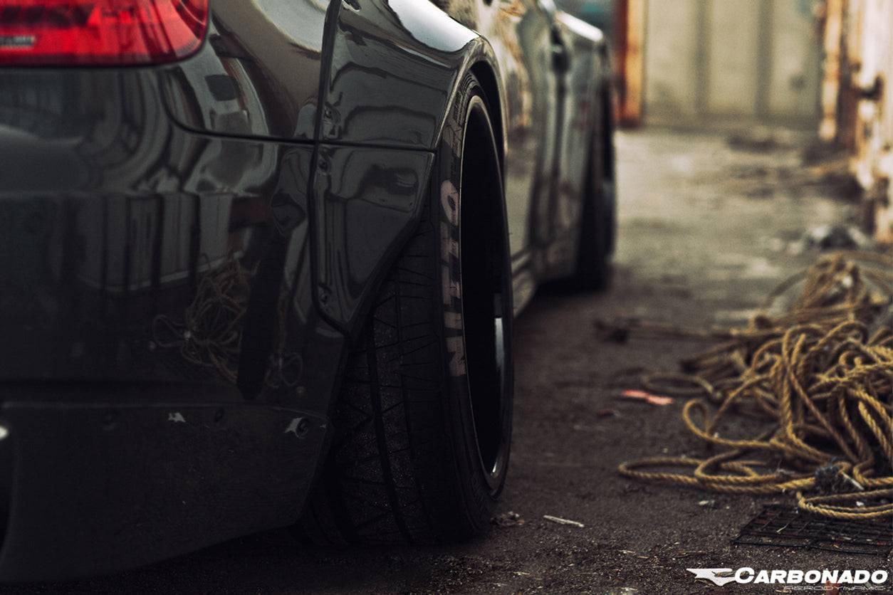Carbonado 2008-2012 BMW M3 E92  E93 DE Style Wide Body Kit