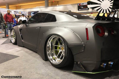 Carbonado 2008-2016 Nissan GTR R35 CBA DBA DE Style Wide Fender Flares
