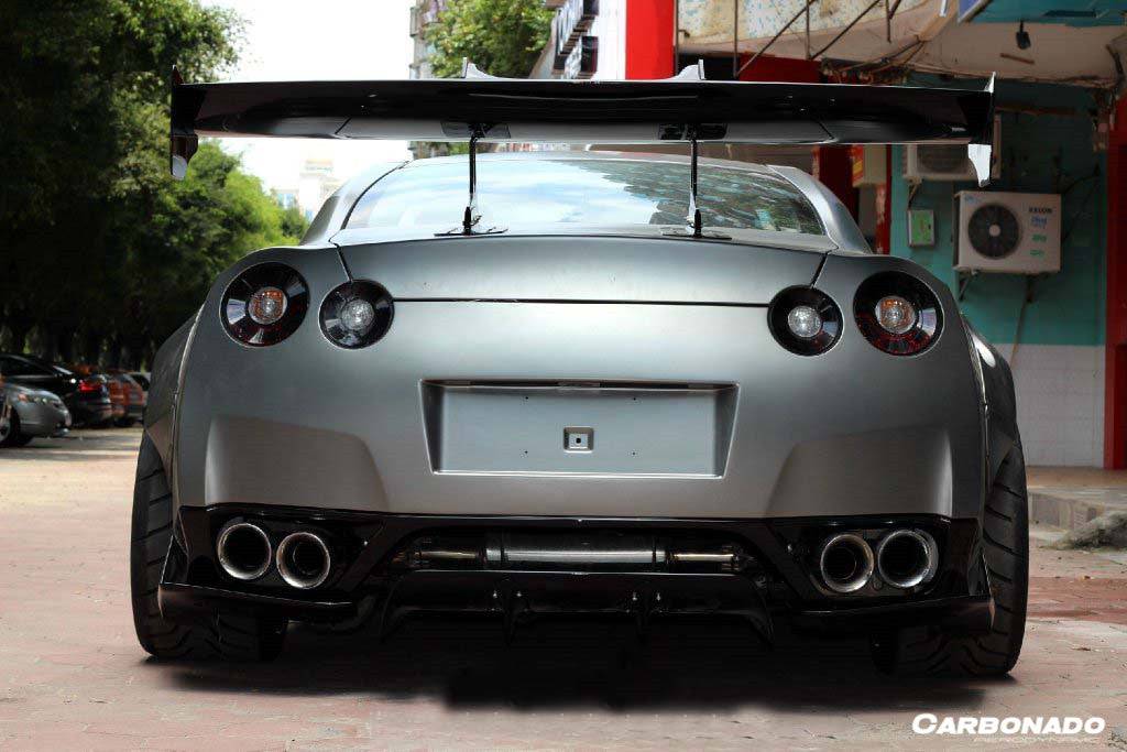 Carbonado 2008-2023 Nissan GTR R35 CBA    DBA    EBA DE Style Rear Diffuser