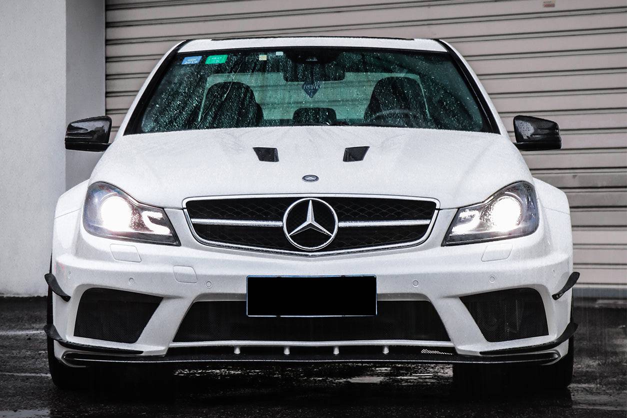 Carbonado 2012-2014 Mercedes Benz W204 C63 AMG Sedan BKSS Style Wide Full Body Kit