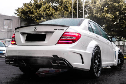 Carbonado 2012-2014 Mercedes Benz W204 C63 AMG Sedan BKSS Style Wide Full Body Kit