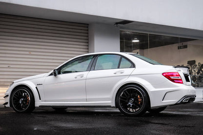 Carbonado 2012-2014 Mercedes Benz W204 C63 AMG Sedan BKSS Style Wide Full Body Kit