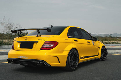 Carbonado 2012-2014 Mercedes Benz W204 C63 AMG Sedan BKSS Style Wide Full Body Kit