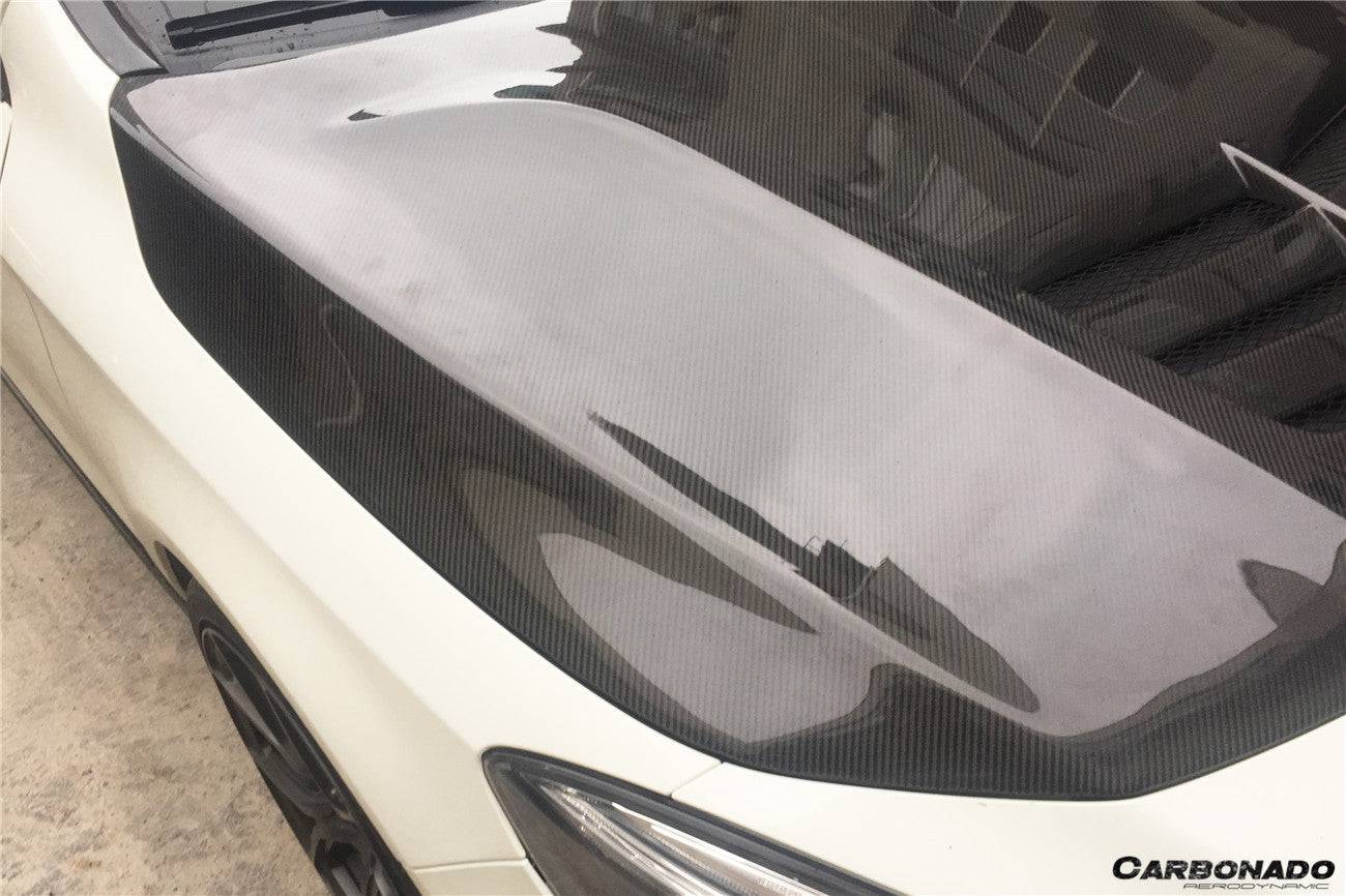 Mercedes Benz W117 CLA Class Carbonado 2013-2018 Capota estilo Black Sails