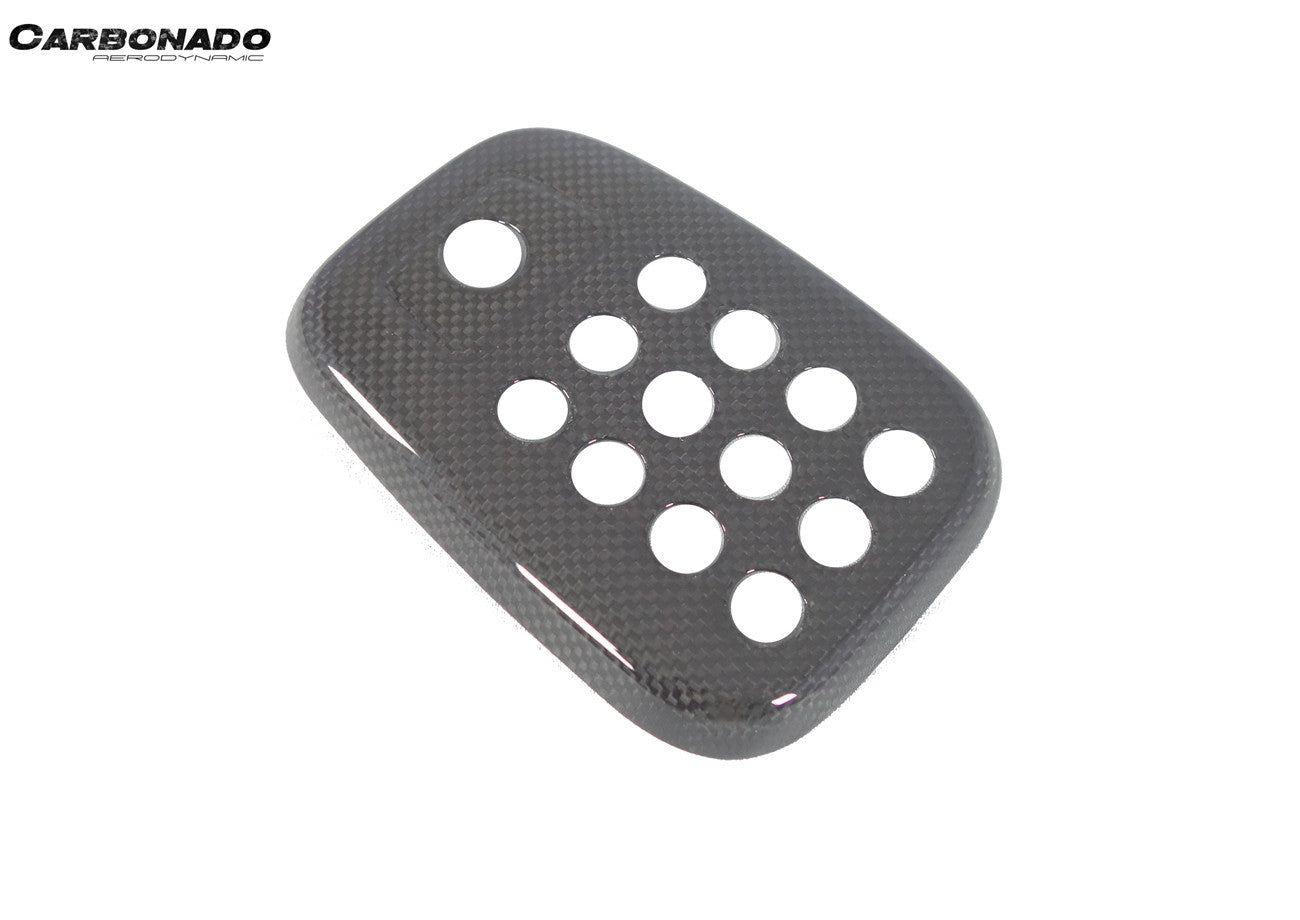 Carbonado 2015-2020 Ferrari 488 GTB Spider Dry Carbon Fiber Rear Black Light Cover With Camera Hole