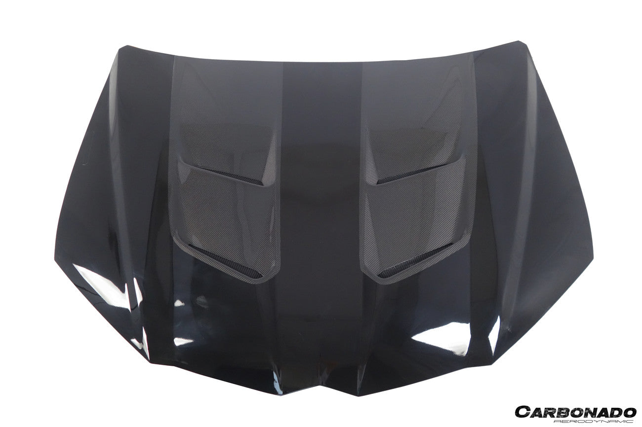 Carbonado 2018-2022 Lamborghini URUS MS Style Carbon Fiber Hood