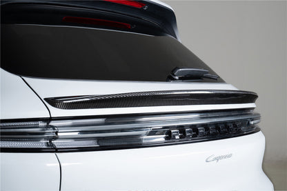 Carbonado 2018-2025 Porsche 9Y0 9YA Cayenne S    GTS    E-Hybrid TKT Style Carbon Fiber Trunk Spoiler