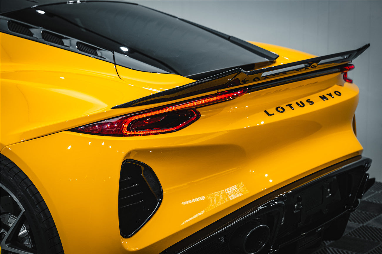 Carbonado 2021-2024 Lotus Emira NYO MNK Style Dry Carbon Fiber Trunk Spoiler Wing
