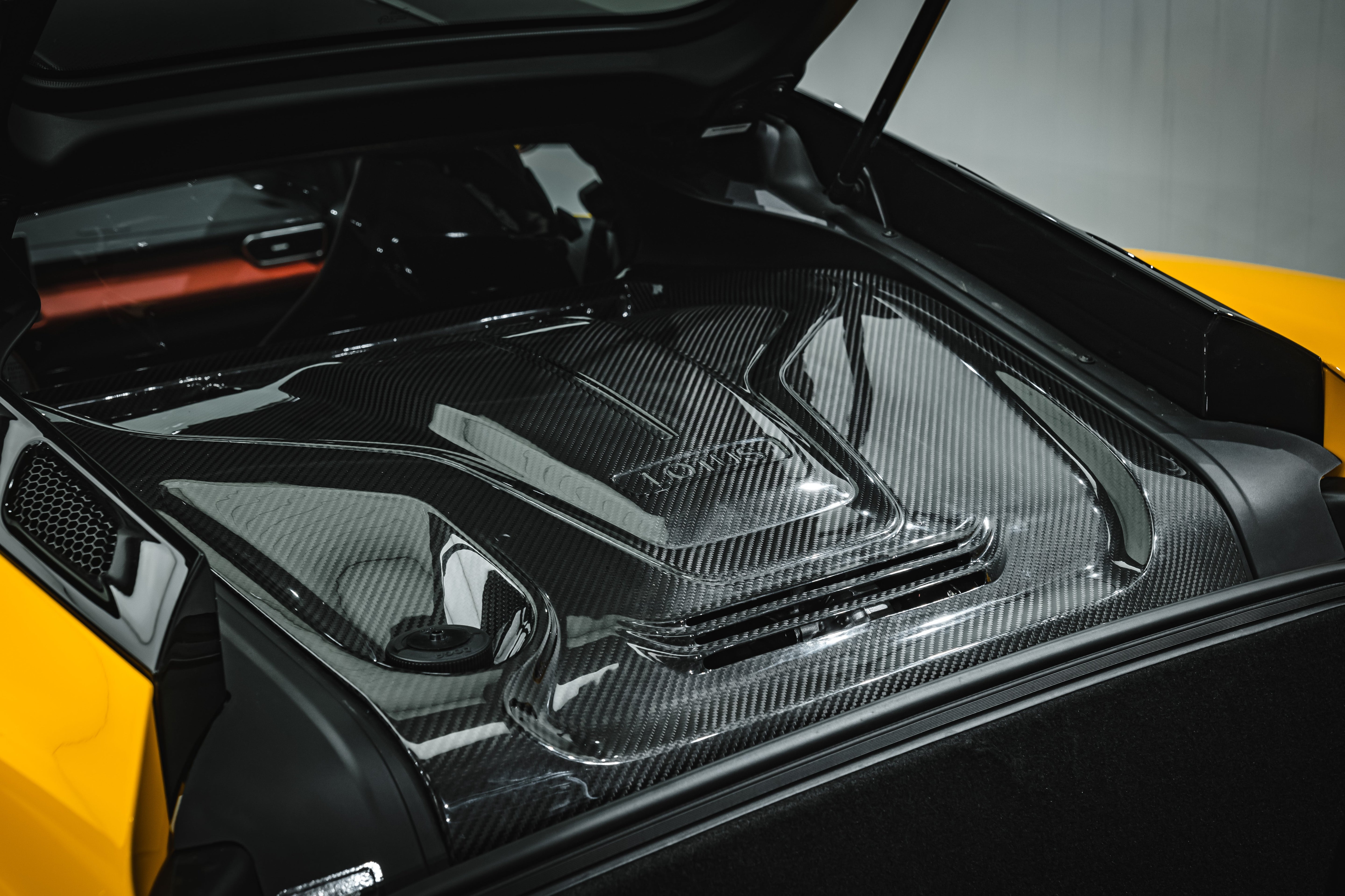 Carbonado 2021-2024 Lotus Emira NYO DCT MNK Style Dry Carbon Fiber Engine Cover Replacement