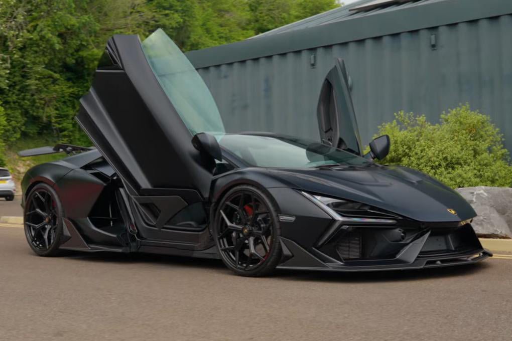 Carbonado Aero 2024 - UP Lamborghini Revuelto BK Style Autoclave Carbon Fiber Side Skirts - 9