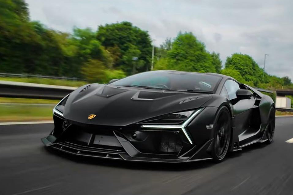 Carbonado Aero 2024 - UP Lamborghini Revuelto BK Style Autoclave Carbon Fiber Front Lip - 14