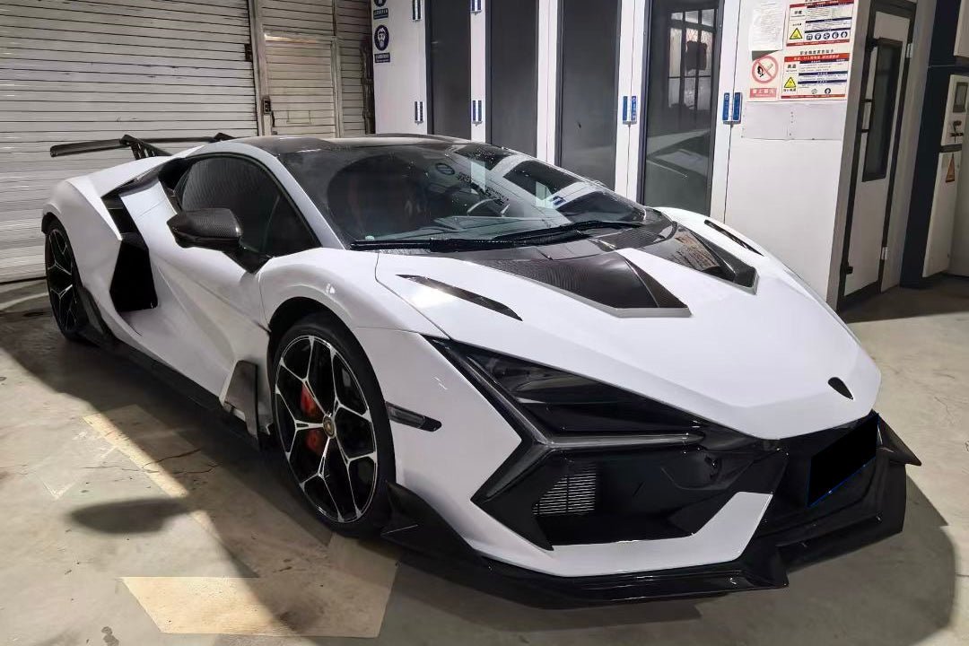 Carbonado Aero 2024 - UP Lamborghini Revuelto BK Style Autoclave Carbon Fiber Hood - 10