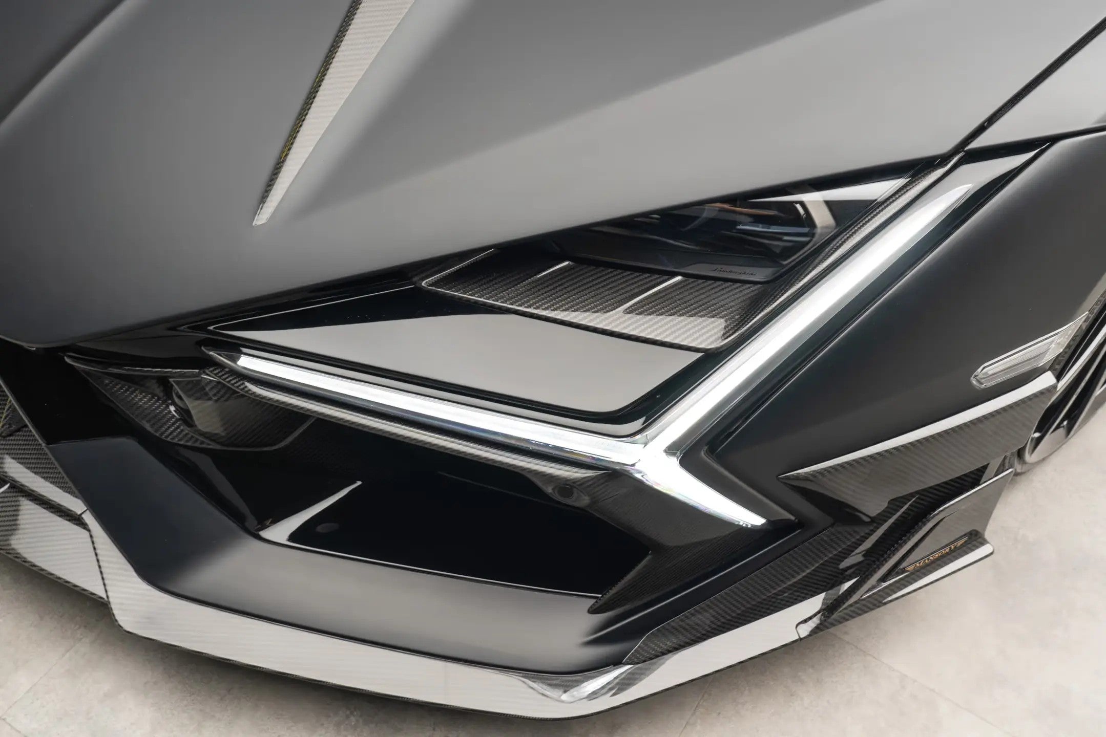 Carbonado MSY Style Autoclave Carbon Fiber Front Bumper Side Splitter | 2024-UP Lamborghini Revuelto