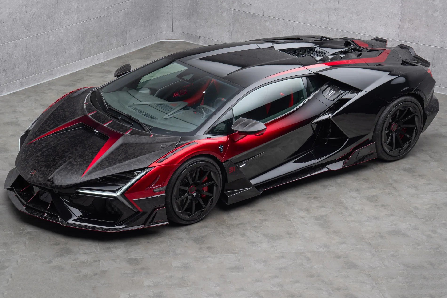Carbonado MSY Style Autoclave Carbon Fiber Middle Front Light Cover | 2024-UP Lamborghini Revuelto
