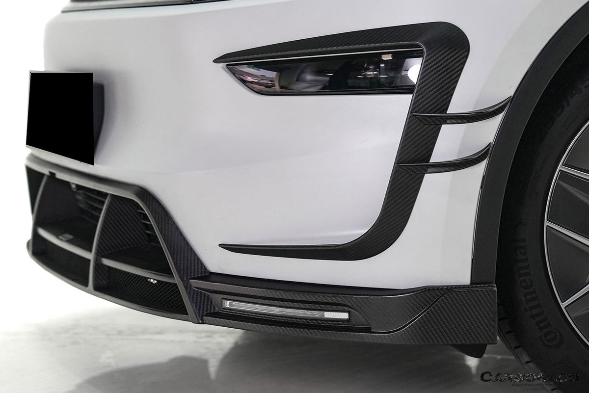 2025-UP Tesla Autoclave Carbon Fiber Front Lip With LED Light Carbonado (RW) Fits:  Model Y, Model YL (DRYCFMODELY-EU-RW-FL)