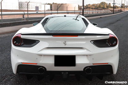 Cubiertas de fibra de carbono seca para luces traseras satelitales Ferrari 488 GTB Spider OE Style Carbonado 2015-2020