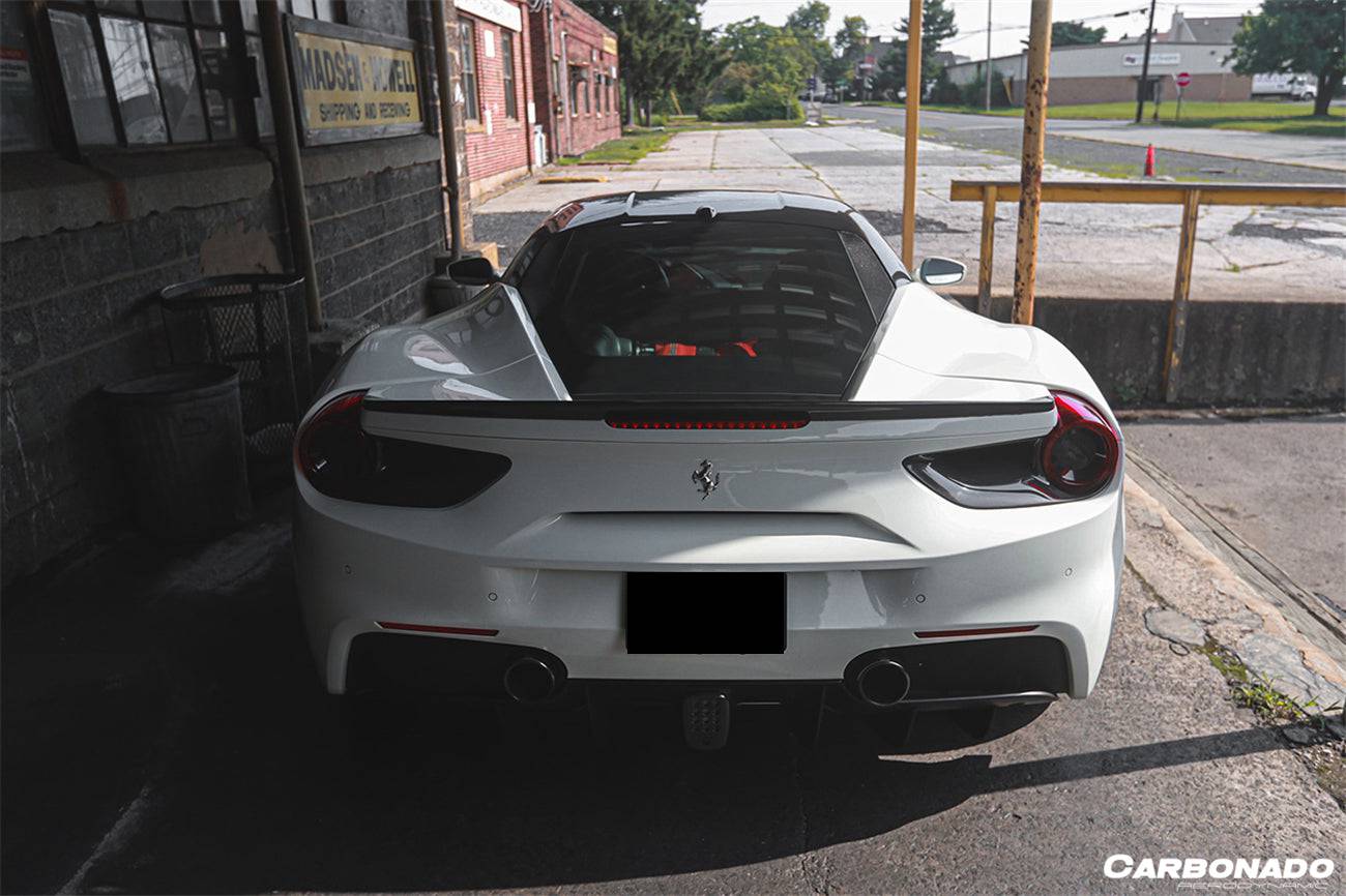 Cubiertas de fibra de carbono seca para luces traseras satelitales Ferrari 488 GTB Spider OE Style Carbonado 2015-2020