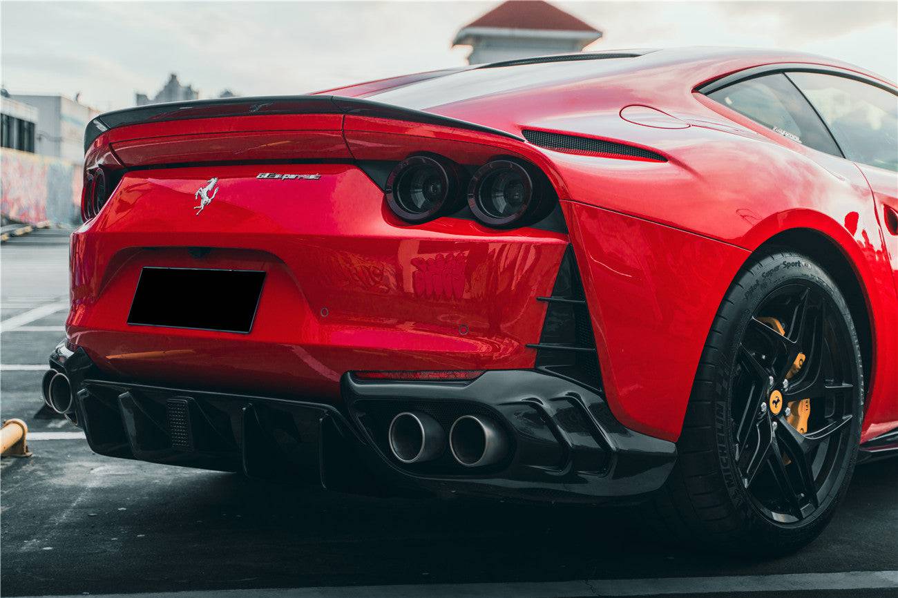 Carbonado 2017-2026 Ferrari 812 Superfast MSY Style DRY Carbon Fiber Trunk Spoiler