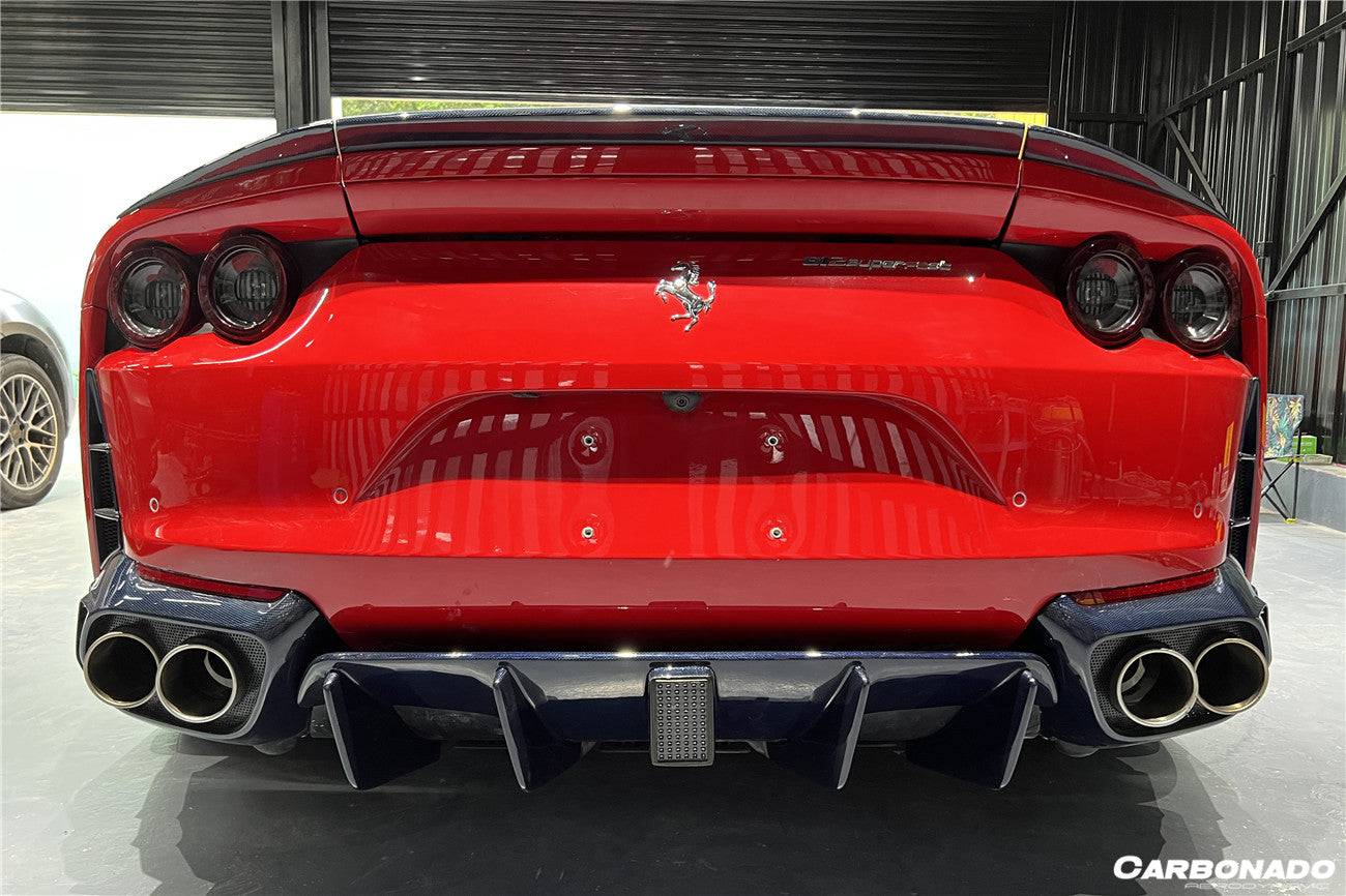 Carbonado 2017-2026 Ferrari 812 Superfast MSY Style DRY Carbon Fiber Rear Diffuser with Light