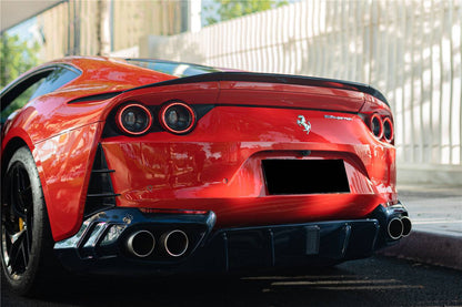 Carbonado 2017-2026 Ferrari 812 Superfast MSY Style DRY Carbon Fiber Rear Diffuser with Light