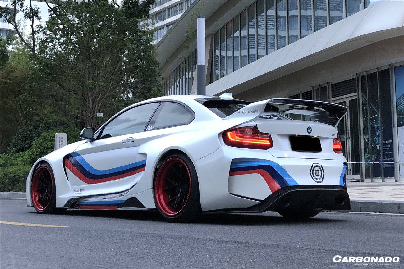 Carbonado 2014-2019 BMW 2 Series F22 VR Style Partial Carbon Fiber Wide Body Full Body Kit
