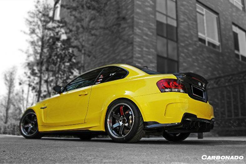 Carbonado 2008-2013 BMW E82 E88 1M RZ Style Carbon Fiber Rear Lip  Rear Diffuser Undertray