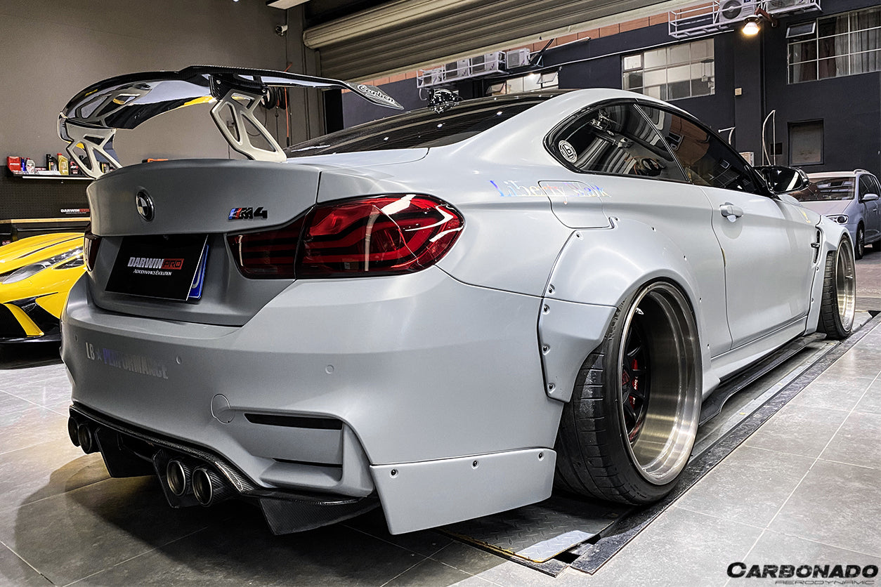 Carbonado 2014-2020 BMW F82  F83 M4 DE Style Carbon Fiber Side Skirts
