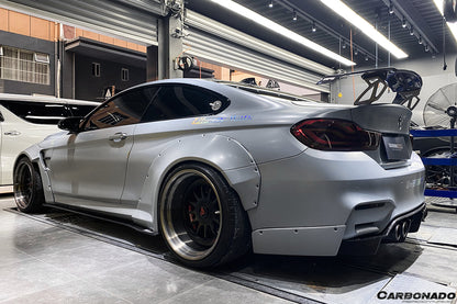 Carbonado 2014-2020 BMW F82  F83 M4 DE Style Carbon Fiber Side Skirts