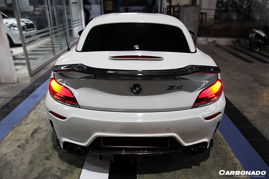 Carbonado 2009-2016 BMW Z4 E89 RW Style Carbon Fiber Turnk Spoiler