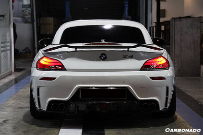 Carbonado 2009-2016 BMW Z4 E89 RW Style Carbon Fiber Turnk Spoiler