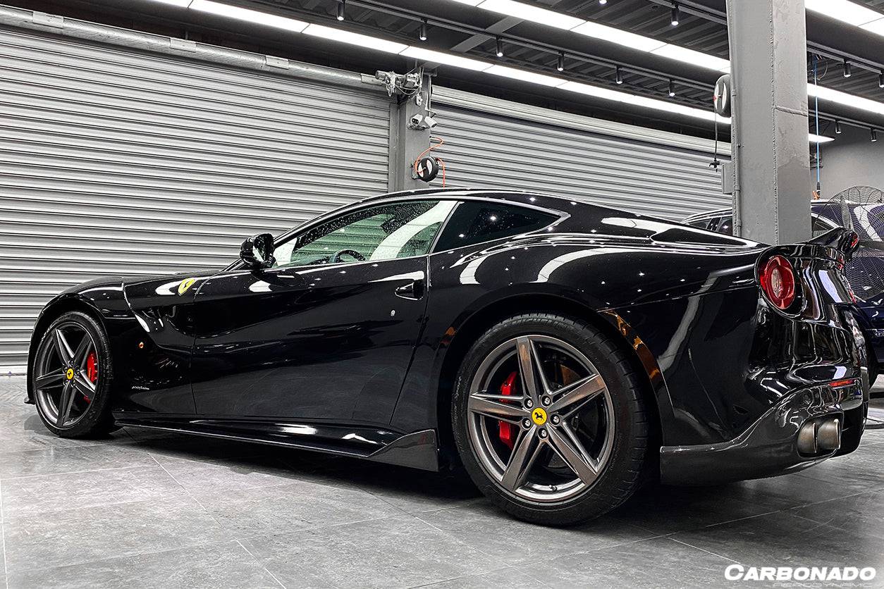 Faldones laterales de fibra de carbono estilo DC para Ferrari F12 Berlinetta Carbonado 2012-2017
