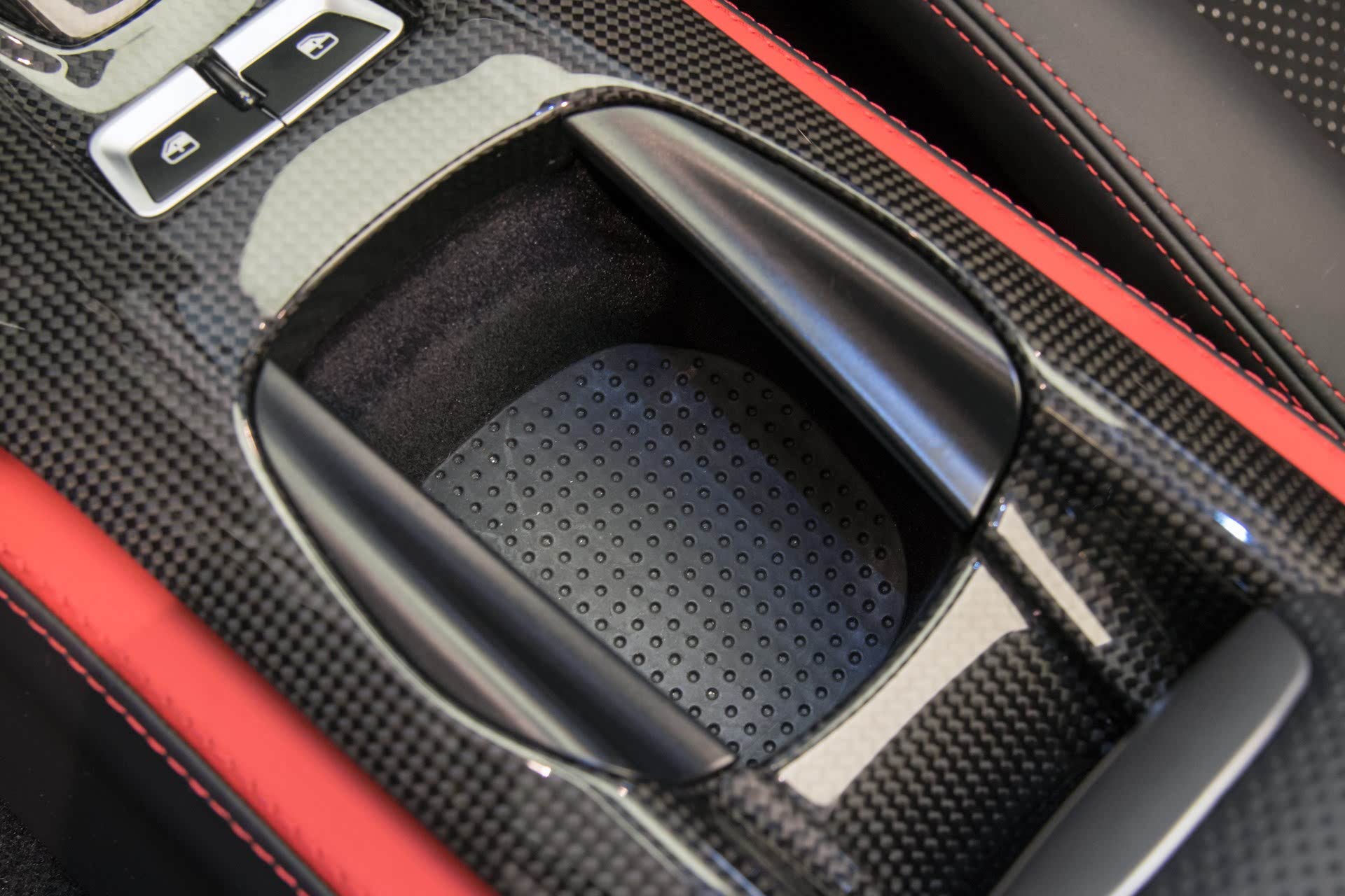 Carbonado 2017-2026 Ferrari 812 Superfast & GTS OE Style Dry Carbon Fiber Bridge Support & Windows Switches Panel