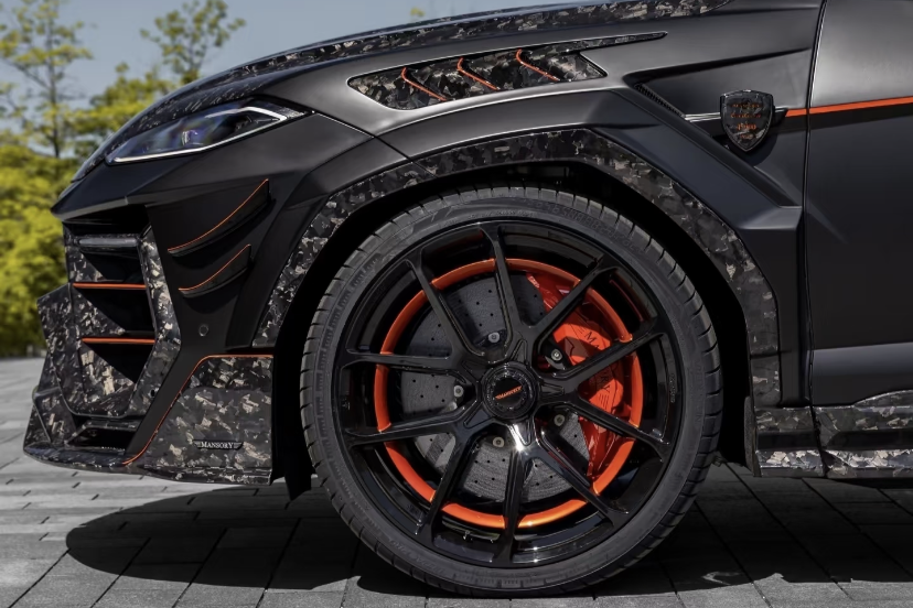 2025-UP Lamborghini URUS SE MSY Style Autoclave Carbon Fiber Wide Full Body Kit With Exhaust System (DRYPCFURUSSE-MIW-MSY-WFBK)