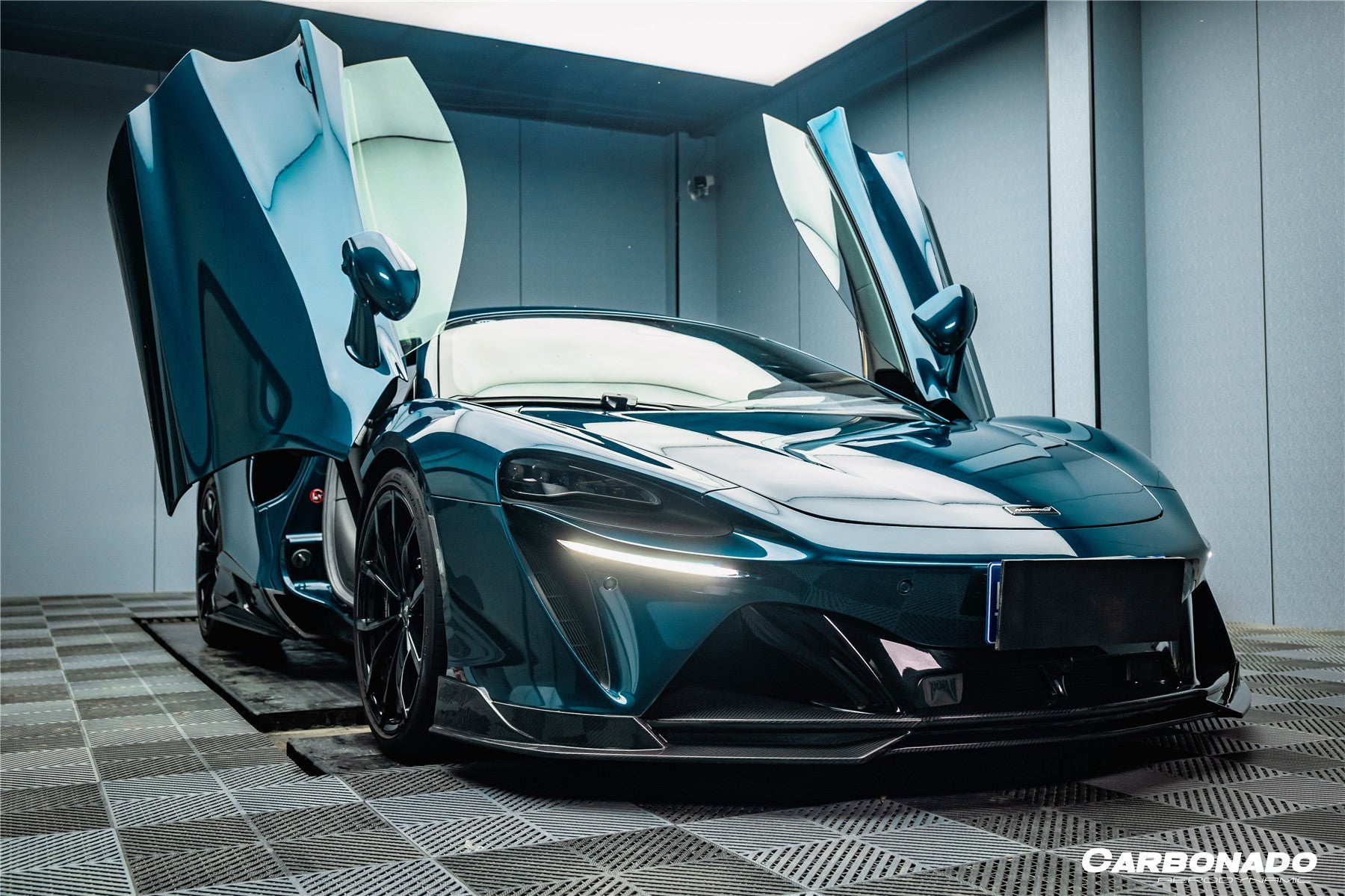 DarwinPRO 2023-UP McLaren Artura Coupe | Spider AM Style Autoclave Carbon Fiber Front Lip