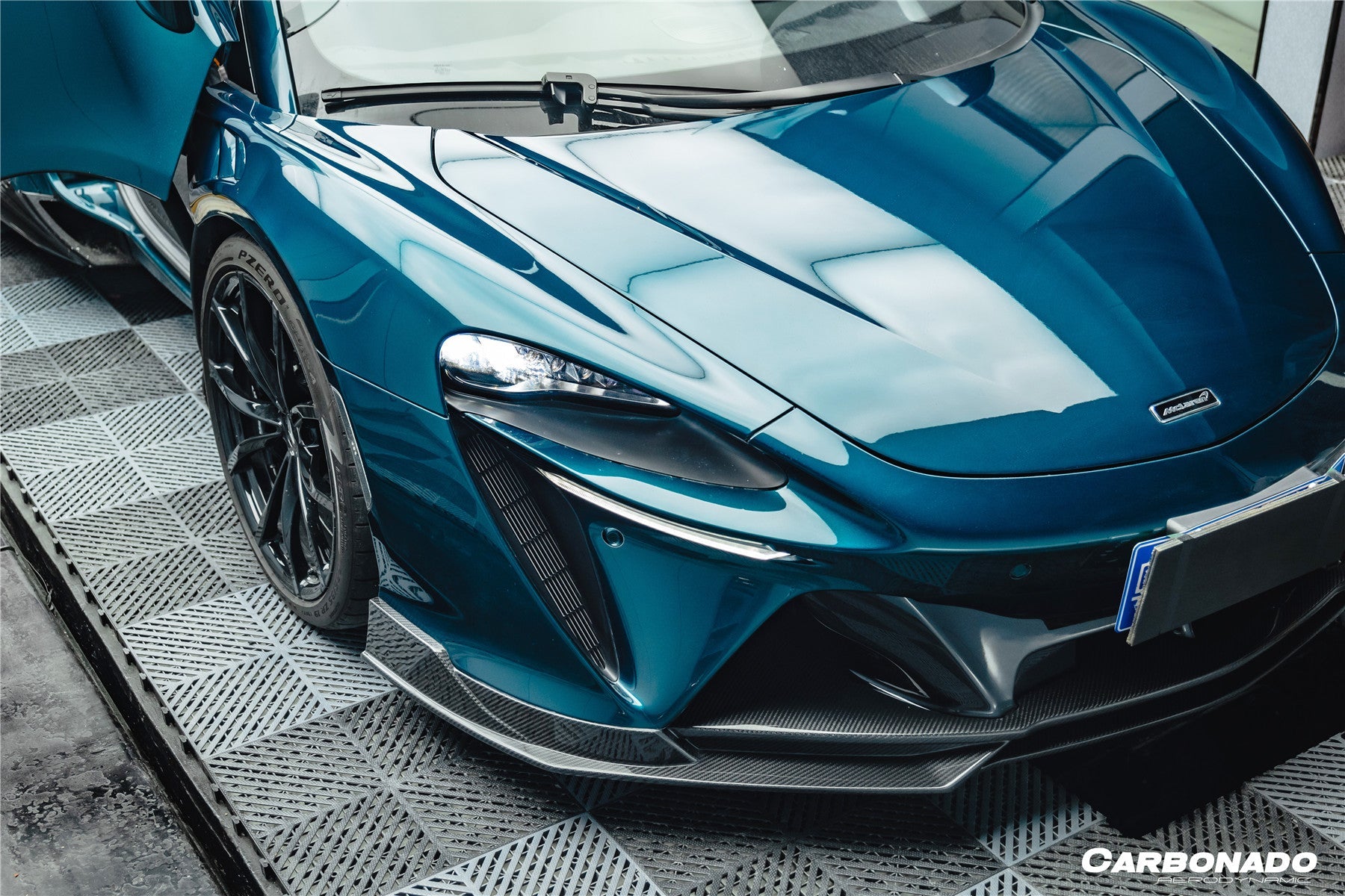 DarwinPRO 2023-UP McLaren Artura Coupe | Spider AM Style Autoclave Carbon Fiber Front Lip