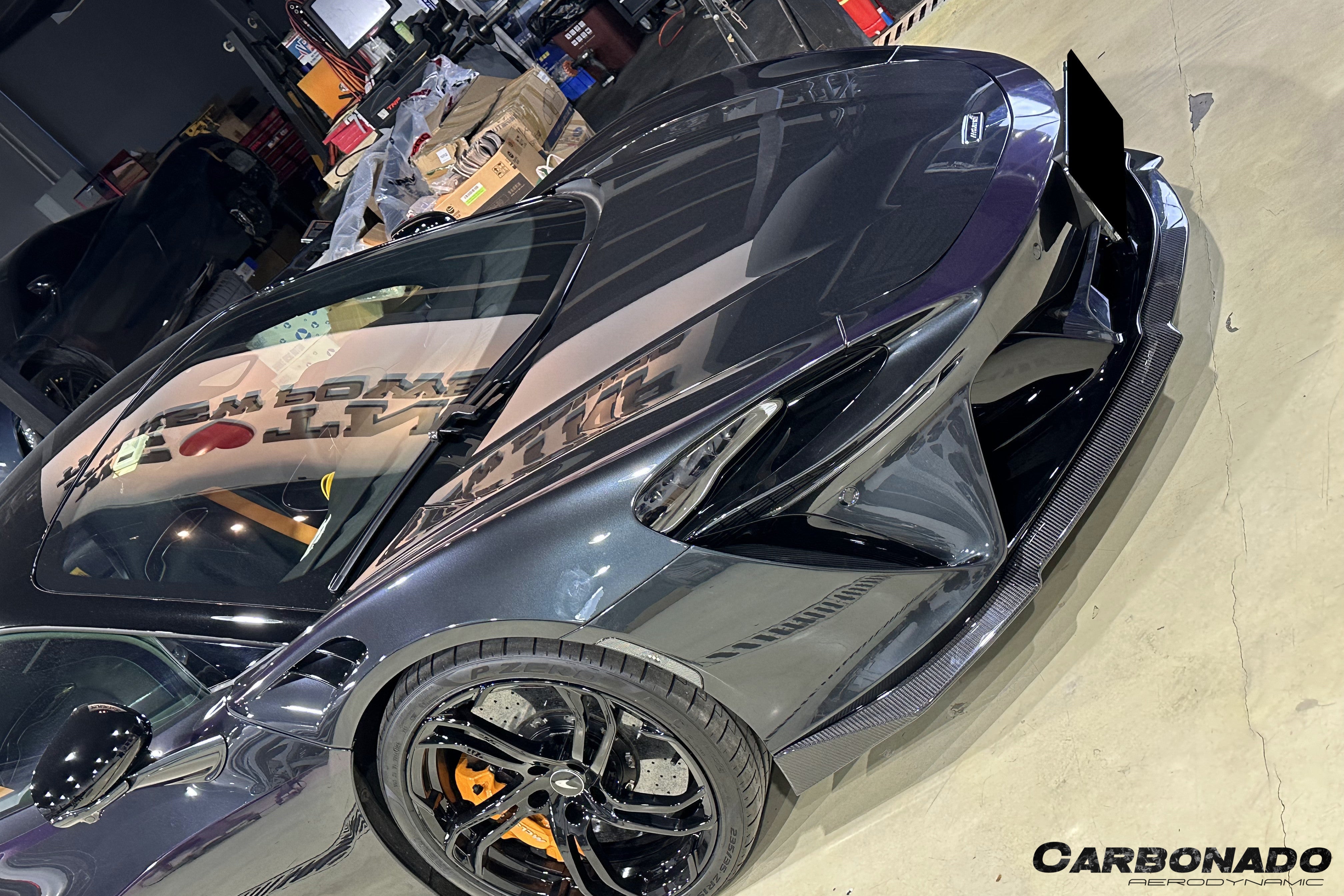 McLaren Artura Coupé Carbonado 2023-UP | Borde frontal de fibra de carbono autoclave estilo Spider NVT