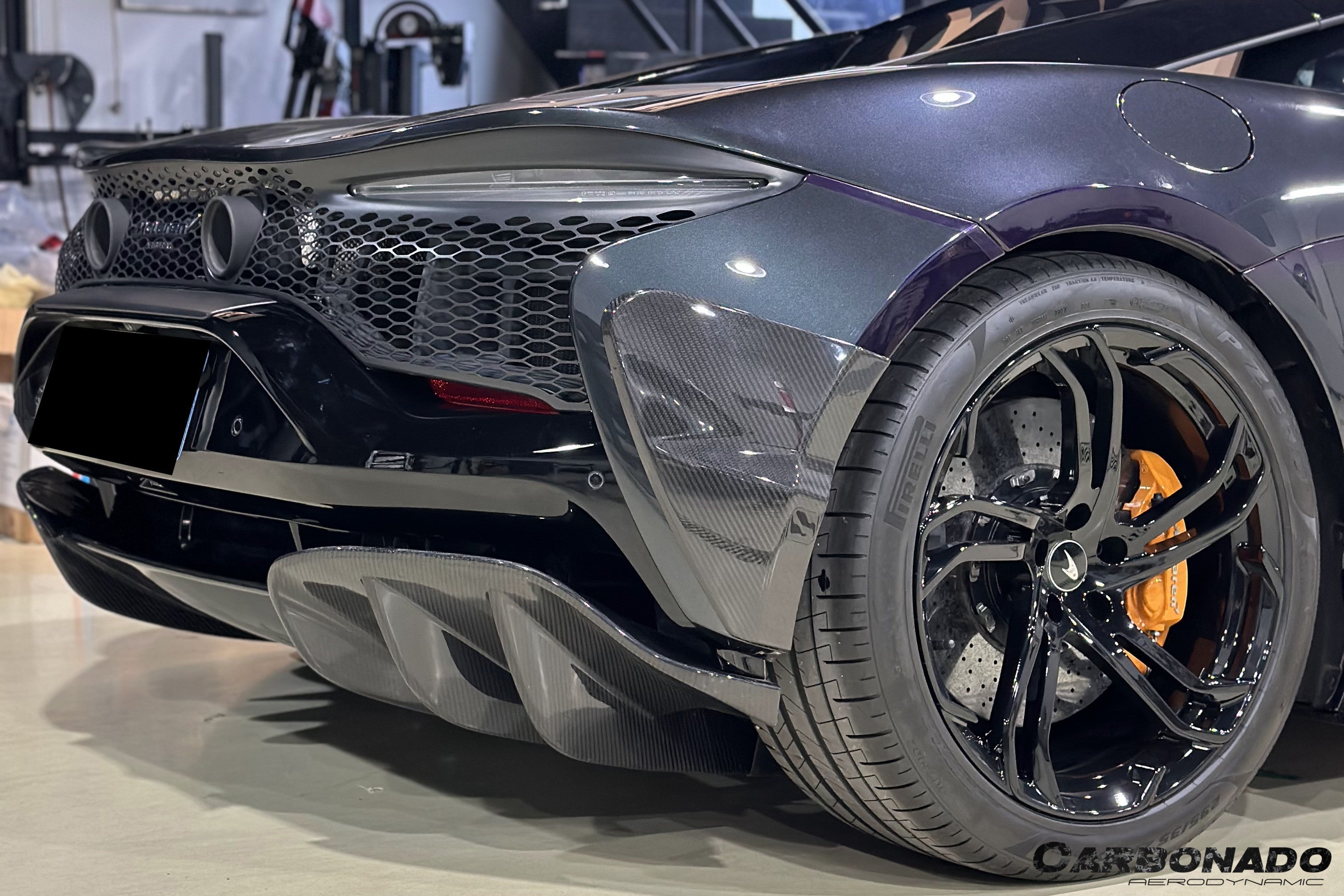 Carbonado 2023-UP McLaren Artura Coupe | Spider NVT Style Autoclave Carbon Fiber Rear Bumper Side Panels