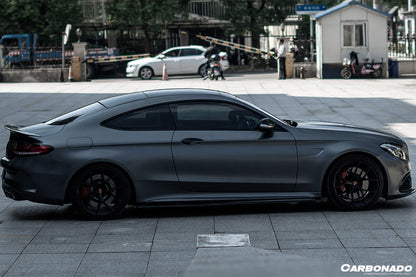 Faldones laterales estilo PS para Mercedes Benz Clase C W205 Coupé Carbonado 2015-2021