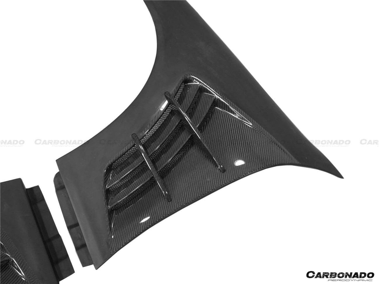 Carbonado WI Style Fender | 2001-2007 Mercedes Benz W203 C Class