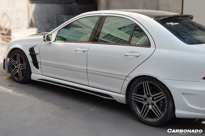 Carbonado WI Style Fender | 2001-2007 Mercedes Benz W203 C Class
