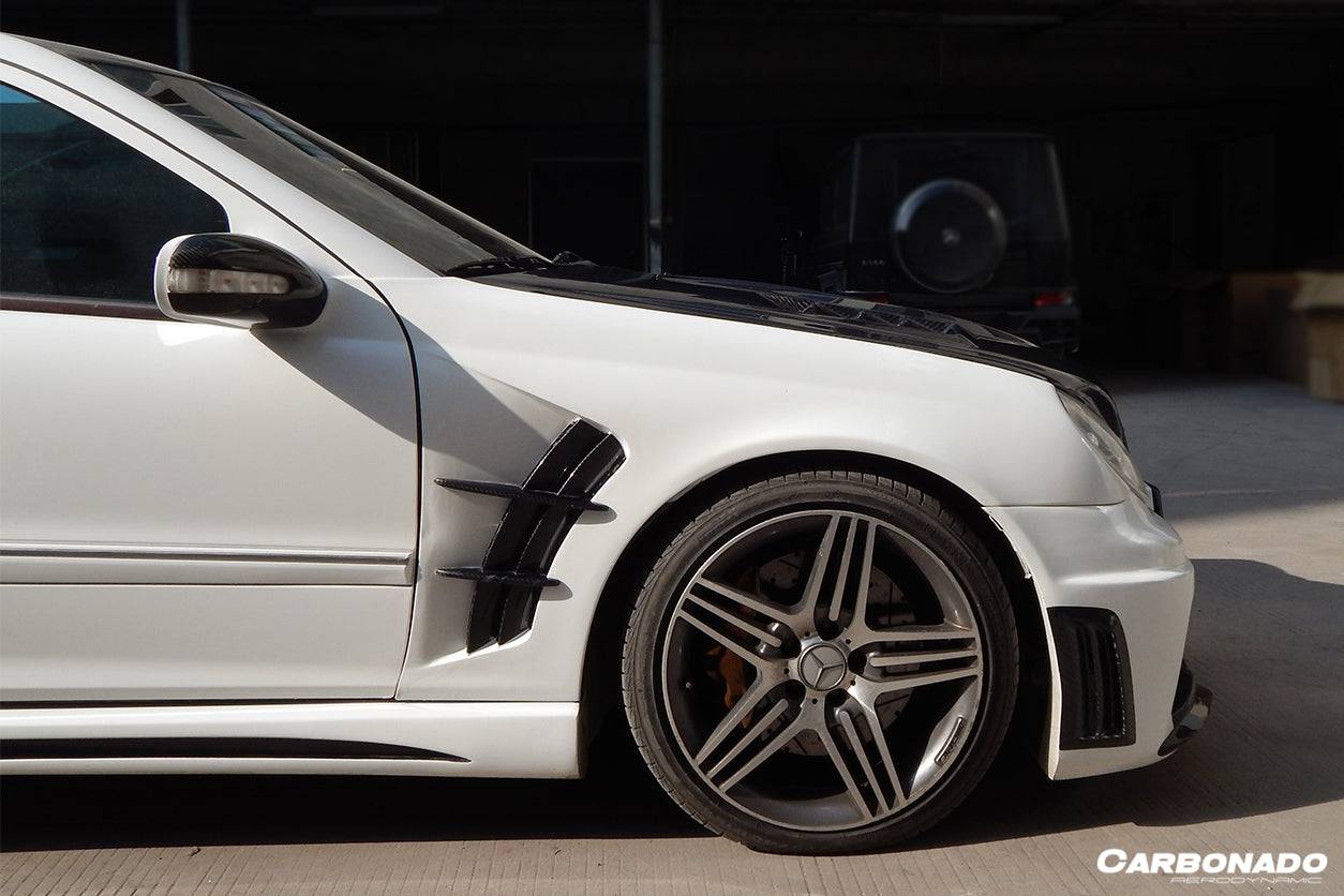 Carbonado WI Style Fender | 2001-2007 Mercedes Benz W203 C Class