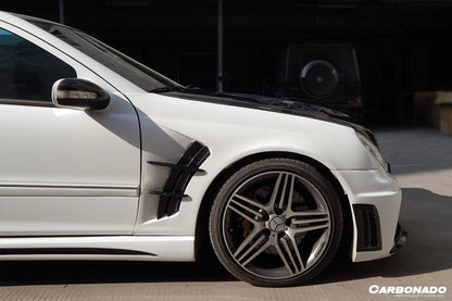 Carbonado WI Style Fender | 2001-2007 Mercedes Benz W203 C Class