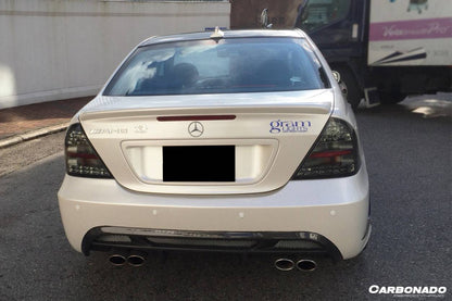 Carbonado 2001-2007 Mercedes Benz W203 C32 AMG C Class VRS Style Rear Bumper