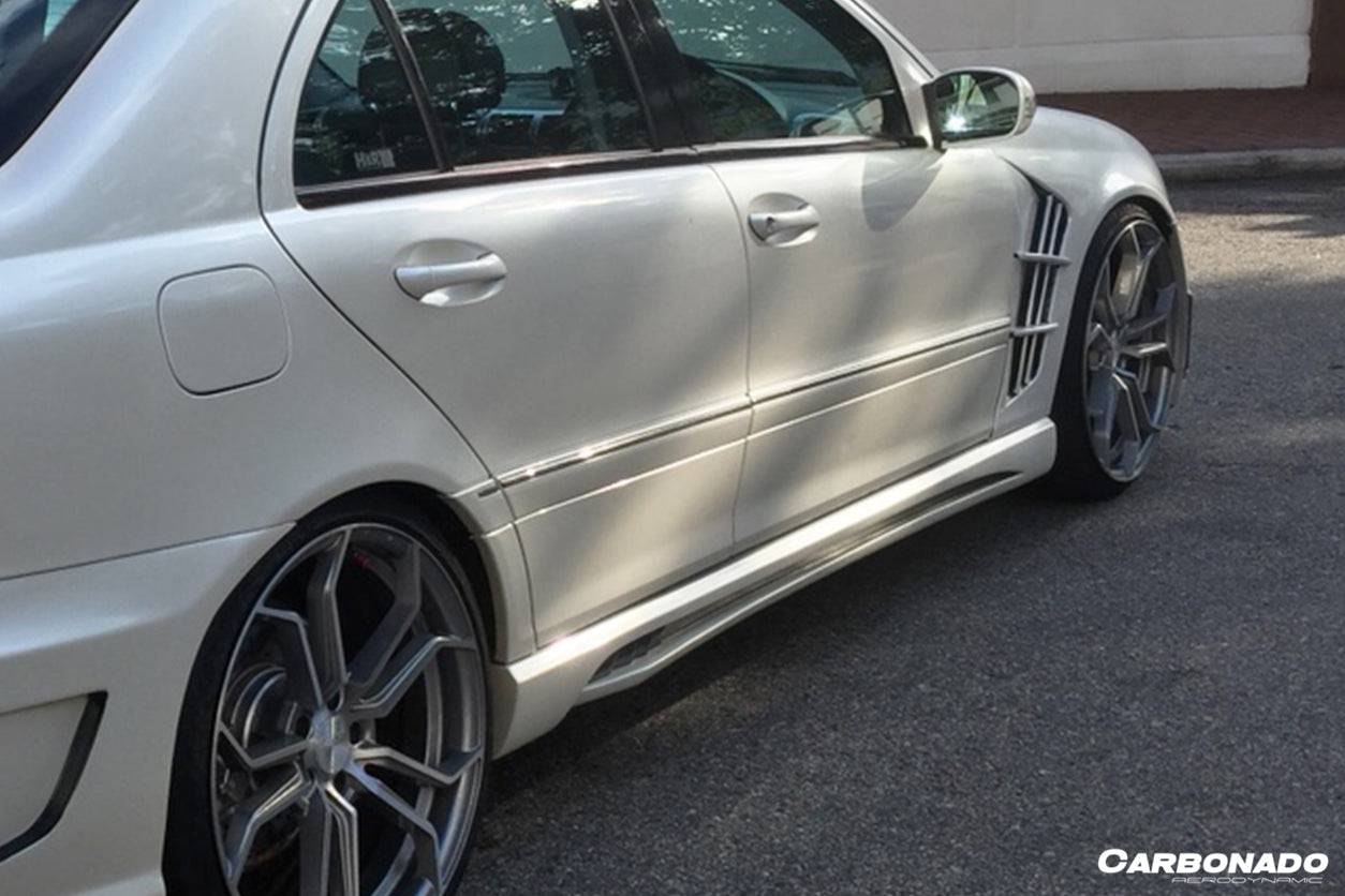 Carbonado WI Style Side Skirts | 2001-2007 Mercedes Benz W203 C Class