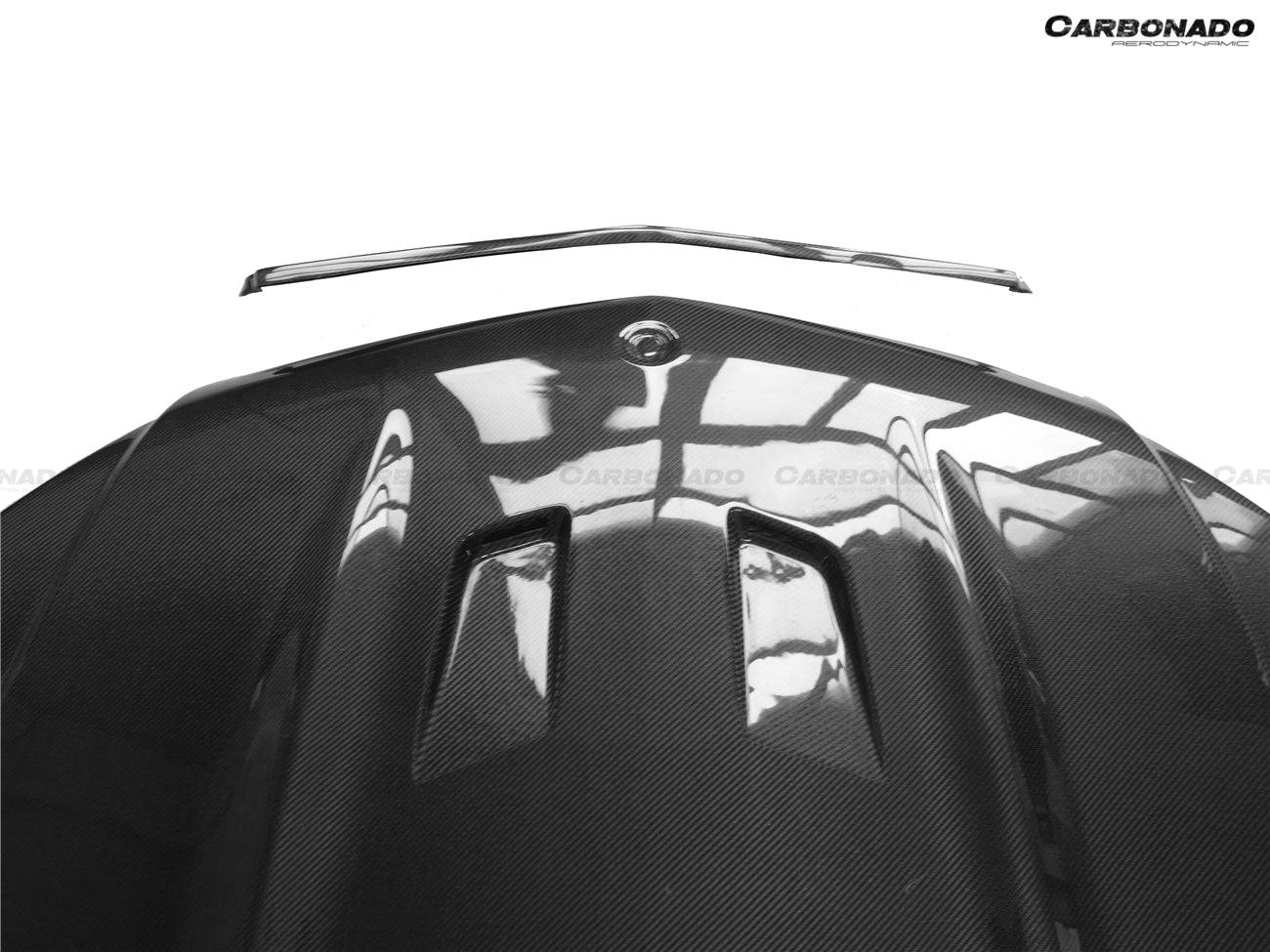 Carbonado 2008-2011 Mercedes Benz W204 C63 AMG BK Style HOOD