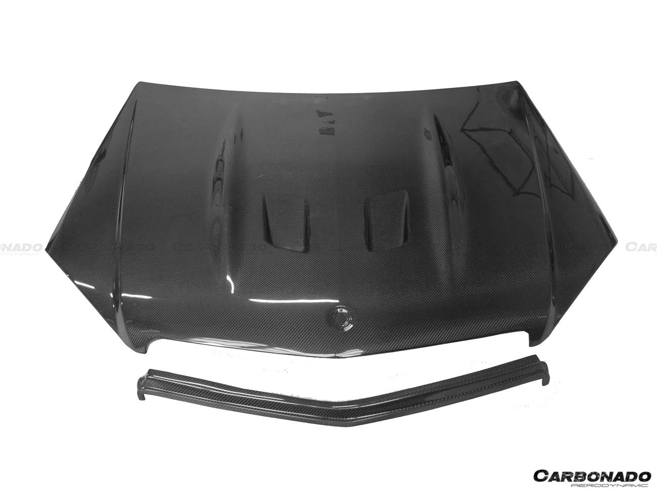 Carbonado 2008-2011 Mercedes Benz W204 C63 AMG BK Style HOOD