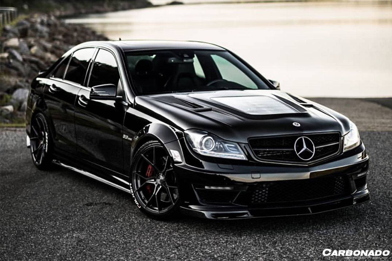 Carbonado 2012-2014 Mercedes Benz W204 C63 AMG VS Style Carbon Fiber Front Lip