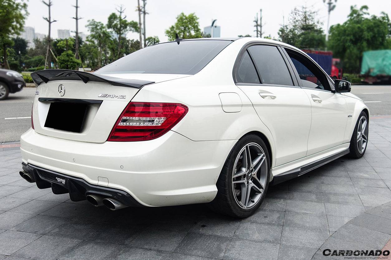 Carbonado 2012-2014 Mercedes Benz W204 C63 AMG Sedan VS Style Carbon Fiber Rear Lip
